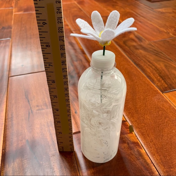 White Felt Daisy and Painted Plastic White Vase - Picture 7 of 7